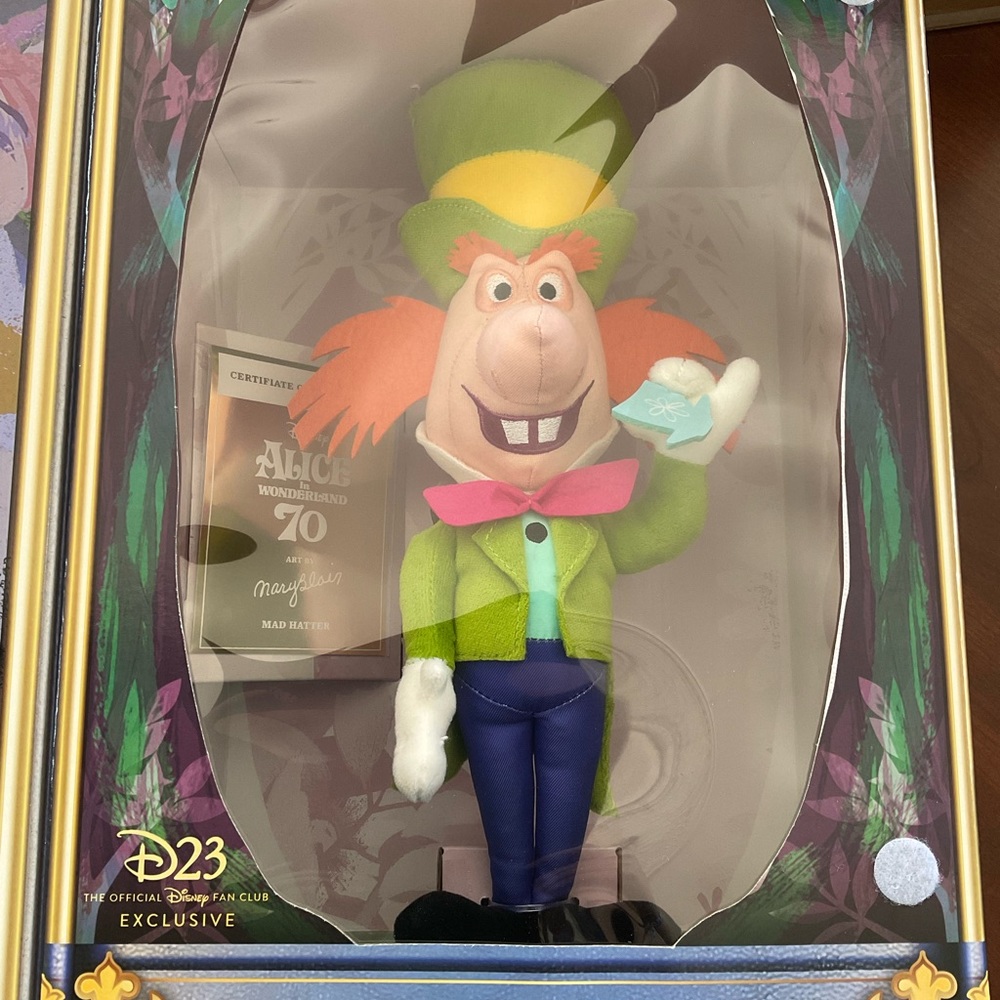 Disney D23 Alice in Wonderland plush by Mary Blair Exclusive  MAD HATTER